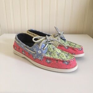 Sperry x Vineyard Vines womens canvas patchwork printed boat shoes size 6 EUC
